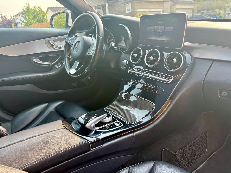 2015 Mercedes-Benz C300 photo 8