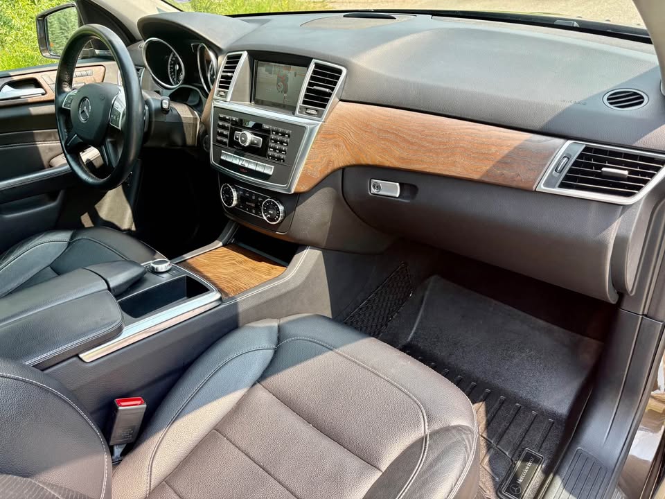 2014 Mercedes-Benz ML350 photo 6