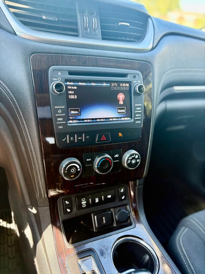 2017 Chevrolet Traverse photo 7