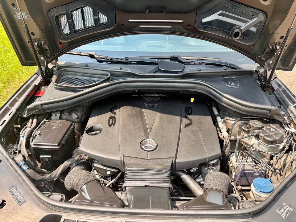 2014 Mercedes-Benz ML350 photo 9
